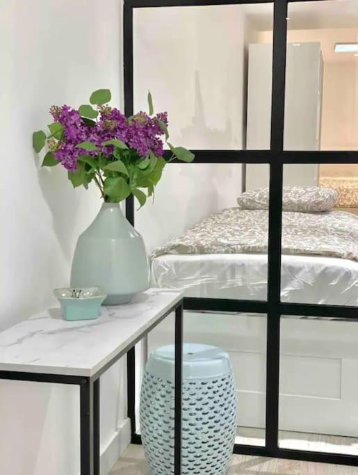 Moderno Apartamento Con Garaje Privado En El Centro De Vigo Eksteriør bilde
