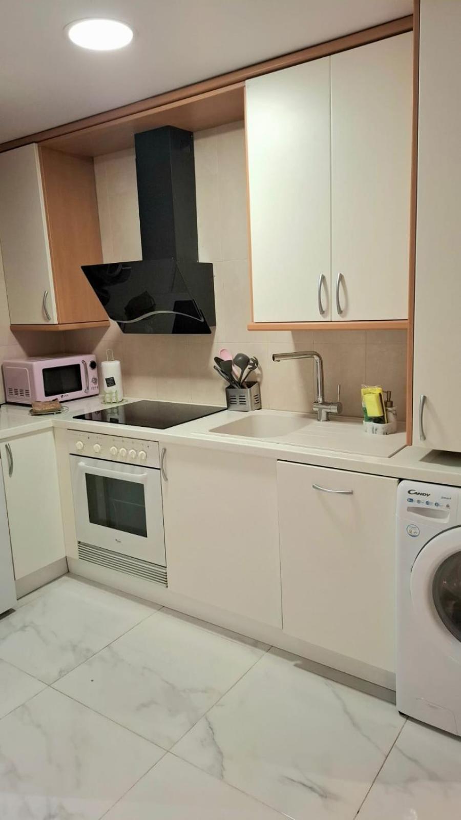 Moderno Apartamento Con Garaje Privado En El Centro De Vigo Eksteriør bilde
